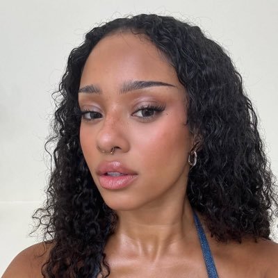 Lunezim's profile picture. ⋆｡˚ ☁︎ ˚｡⋆｡˚☽˚｡⋆ ☁︎ ᶻ 𝗓 𐰁 ⋆｡˚ ☁︎ ˚｡⋆｡˚☽˚｡ ⋆｡˚ ☁︎ ˚｡⋆｡˚ ㅤㅤㅤㅤㅤㅤㅤㅤㅤㅤ⋆｡˚ ☁︎