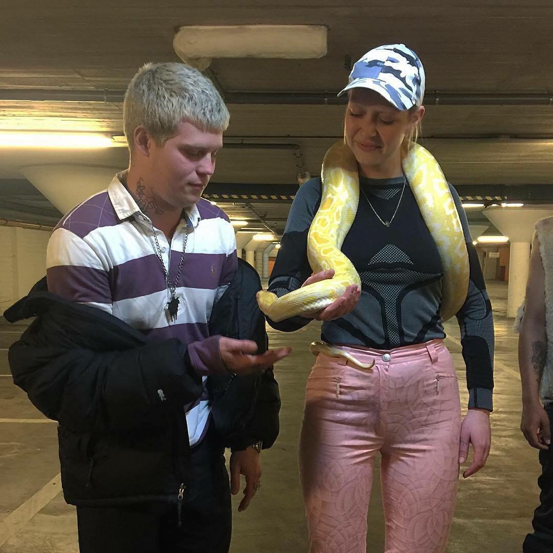 zIp32UZ3tEeIJ6b's profile picture. It's the third hardest thing I'll ever do