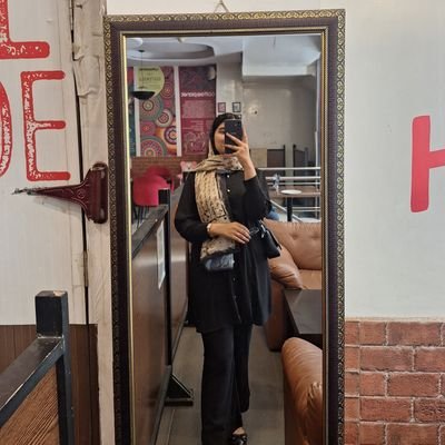 AreejIftikhar21's profile picture. | AIMC •  5/5  |
fuzool pangay lene se gurez karen shukriya