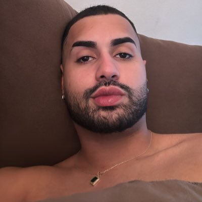 neihenriqu's profile picture. 