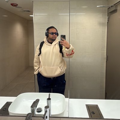 0Nasser_b's profile picture. OD student at @_ksu, one of the students of batch 446, in the third level now 🕶️ @OptometryClub