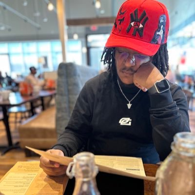 Hazahzz's profile picture. gamer, music lover, car lover, and big shoe head.