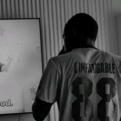 Toorodo__'s profile picture. ||•Region•||•Etudes•||•Sport•||

Tidjaaanii !!👐🤍
 
Catalan ❤️💙 et fans de Messi à vie 🙌🏾