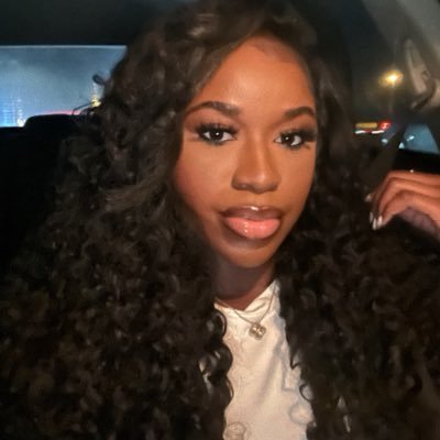 thequeennnz's profile picture. registered nurse💋