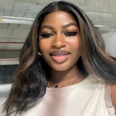 derayorbaby's profile picture. unisex fashion designer 👗| A certified accountant | Man U fan ❤️| Alhamdulilah 🙏 IG; https://t.co/GeNP5YVBjB?