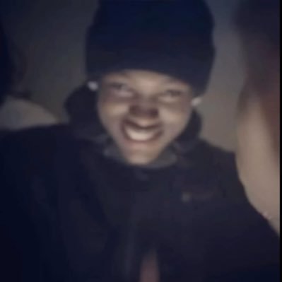 itsliluzivertfn's profile picture. GOD DOES LIKE UGLY.