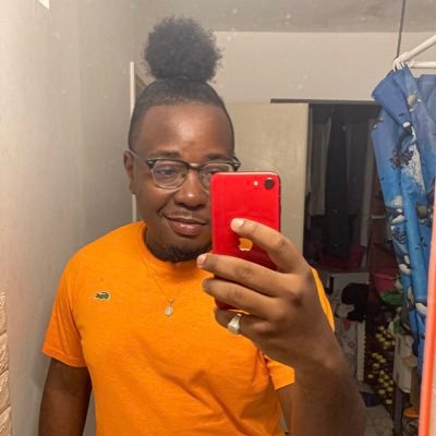 toi_tesqui's profile picture. Bienvenue aux royaume des bétises🙌🏾.    Clown Originel🤡