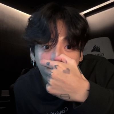 cronico_anxiety's profile picture. Soy muy cariñosa y humilde con los que conozco ,soy ambivertida,soy army chilena desde mayo del2016 y otaku desde el 2016 :)