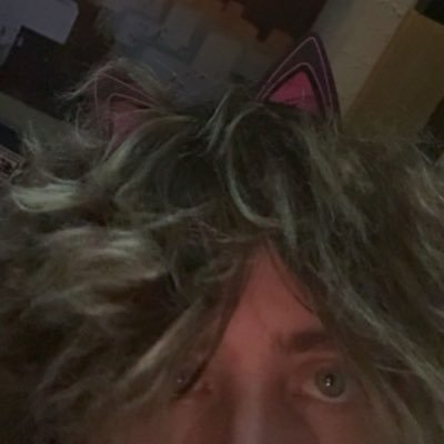 howdycheck2's profile picture. professional poser