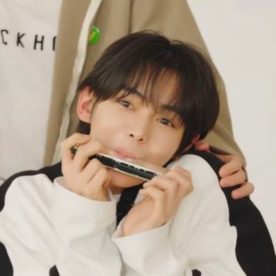 wedhusmerah's profile picture. mampir cuma pas nyari we-el/wtb.

#HANJIN #TWS harga mati👿