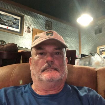 Louis8486838432's profile picture. Retired US Army Colonel, Decorated Combat Veteran, Retired Business Owner, Retired CPA, Husband, Father and Grandfather 🇺🇸 #MAGA