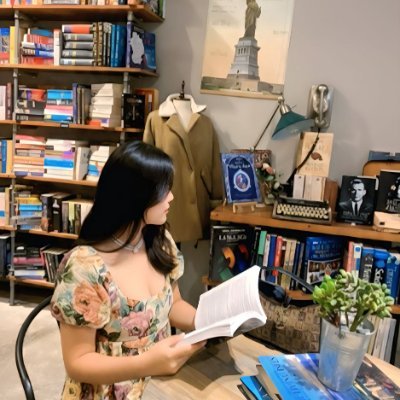 BabyDaisy223's profile picture. Fashion👗
Finance📊
Fast cars🏎
Flexibility🧘‍♀️ 
— The perfect blend of passion and peace 🇻🇳