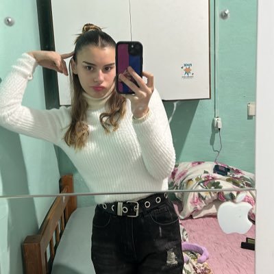 Luchiibarrosss's profile picture. 20💫. Sonrío, luego existo 🌷 💙❤️