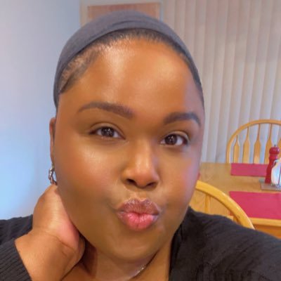 JustEva25's profile picture. Black Woman Gamer 🤎🎮 
KBBQ OBSESSED 🍖
Future Variety Streamer 
Follow Me on Twitch: https://t.co/q2fQls9VnU