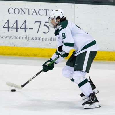 _vannyuhas's profile picture. 