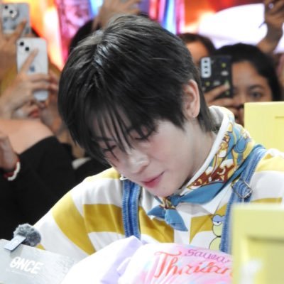 iwyourv_'s profile picture. 