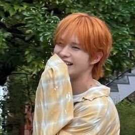 starrishin's profile picture. no me molesten, estoy comiendo frutillas con shinyu en el bosque de las hadas ♡𝅼