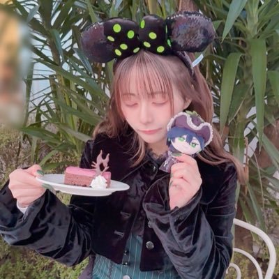 Mallesha1218's profile picture. 🐉My TwistedWonderland restart from 2025.9.7🐉 05量産型女子 ໒꒱