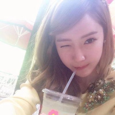 blaunds's profile picture. fan account ♡ @JYPETWICE