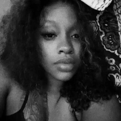 shariamiraj's profile picture. #BLM✊🏽✊🏾✊🏿 Hello , im Sharia THEE top opp