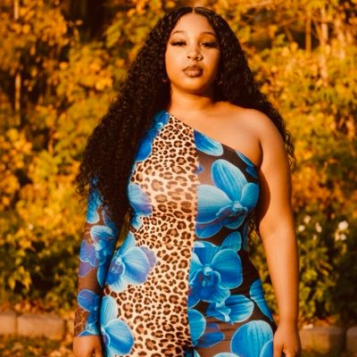 TinekHer27's profile picture. 30 .💅 Strength and Power comes from the Most High 💪🏾 🤍✨🌻 psalm 91 🪽🩵 Jeremiah 29:11