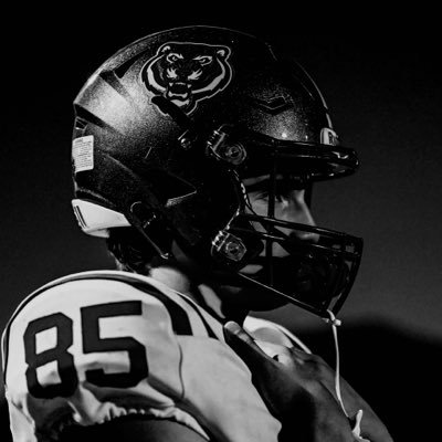 AverySeverson4's profile picture. Helena high | Class of ‘28 | 15 years old | 6’0 | 180lbs | TE,DE | B - 225 S - 335 HC - 225 | GPA 3.8 | (406)-468-5705 averyseverson4@gmail.com