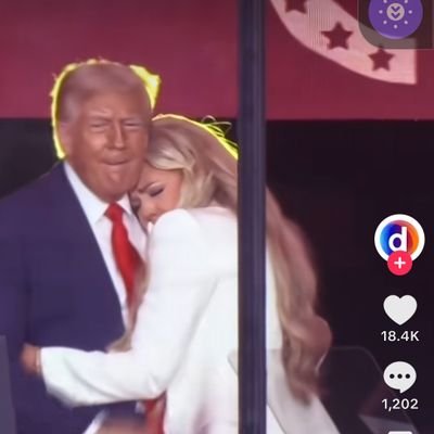 carlyb383's profile picture. 