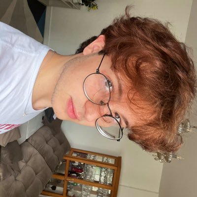 andregpsz's profile picture. i wanna be defined by the things that i love