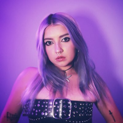 ula_music's profile picture. pre-save god complex below ! 💜🪩