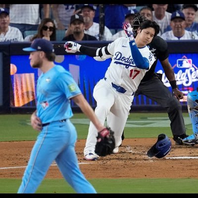 ydfished's profile picture. odds are, I watch more football & basketball than you do. #yeg #canball #canmnt #thathelpsnoone #zags #zagworld #marchmadness can I get an RT already?