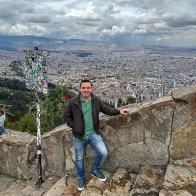 Diazroberto_'s profile picture. Sistemas 💻 #Saprissa #RealMadrid #RiverPlate #Liverpool #Cowboys #Lakers #Yankees #Longhorns