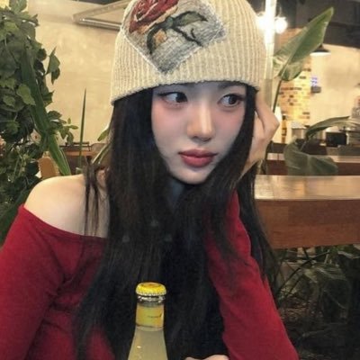 keonhcs's profile picture. wondering what keonho is up to rn