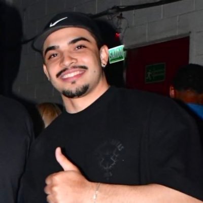 cellomsc's profile picture. @santosfc 🤍🖤