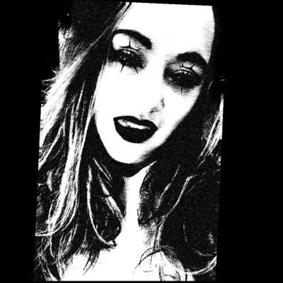 Spell_boundd's profile picture. Perpetually tired girl mom ♡ lover of naps, pretty skies and cheese ♡ my dms are broken