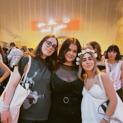 whyxruin_'s profile picture. sorry, i’m just a shawn mendes fan