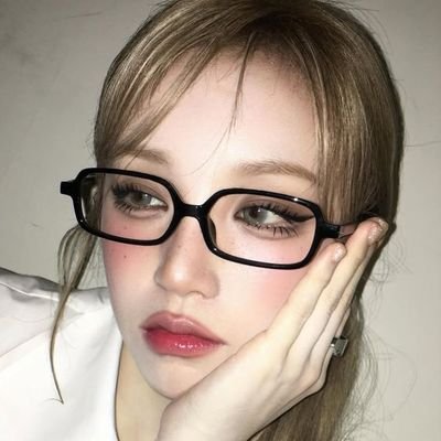 urijidahlia's profile picture. — collecting my loves #이지훈 & #宋雨琦 ♡