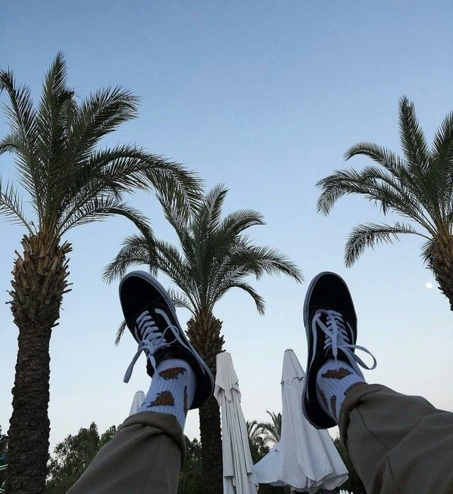 kunishita54's profile picture. There's this love that is burning