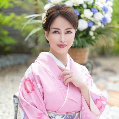 hikaruandmika's profile picture. なぎさわひかる “ホンモノ“です ｜時々、ながさわふみか｜@naginagadual ｜#凪沢ひかる #長澤史華