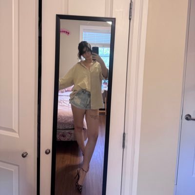 GamzeSapan12's profile picture. https://t.co/YgYVWi4XxT