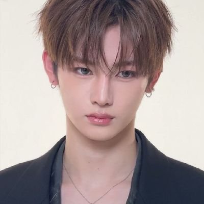 bttrflystarr's profile picture. “✧˖˚𝓞𝓷𝓮 𝓓𝓮𝓼𝓽𝓲𝓷𝔂, 𝓓𝓻𝓲𝓿𝓮 𝓣𝓸 𝓣𝓱𝓮 𝓣𝓸𝓹⋆˚✿” | suniee𓆩♡𓆪🧸 | ISFJ(?), mulfand sejati(tp cwkny bnyk yng terlantar)🙏🏻, 24/7 emosi n yapping