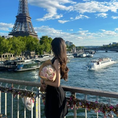 AanchalSonar's profile picture. Numbers guide my logic 📊 but books 📚, rain 🌧️, and perfume 🌸 keep my soul alive. I invest in peace and passion 💕