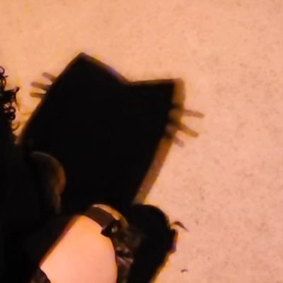 asti4na's profile picture. 