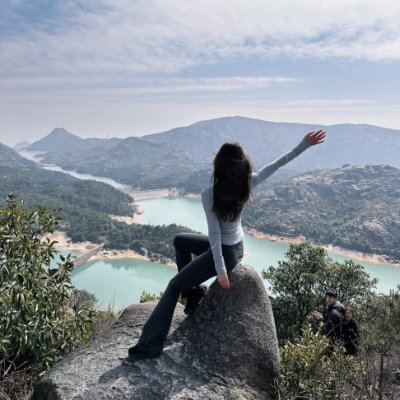 AthalBanda's profile picture. My goal is simple and unwavering—to maintain inner peace and elegance in a noisy world, while accumulating true wealth.