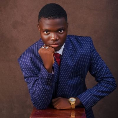 Khalyde_'s profile picture. Physiotherapy 🩺⚕️|
Anime|WizkidxKLxOlamidexBrymo🎶|
Man UnitedxReal Madrid|
UI|
Mellanbite | CHIEF WHIP OF KMH LEGISLATIVE COUNCIL 72ND ASSEMBLY 
🫲🔥🔥🔥🫱