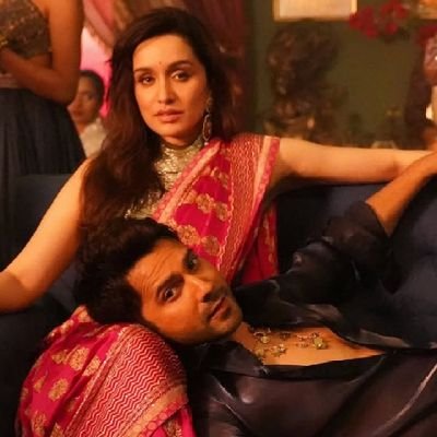 VarShraUniverse's profile picture. तुझसे दिल लगाए जो उर्दू ना भी आए तो शक्स वो शायरी करने लगता है ✨