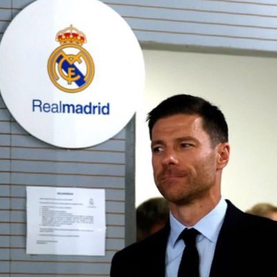 MahmudulMubin44's profile picture. A  @RealMadrid Fan🤍

football and Life✍️