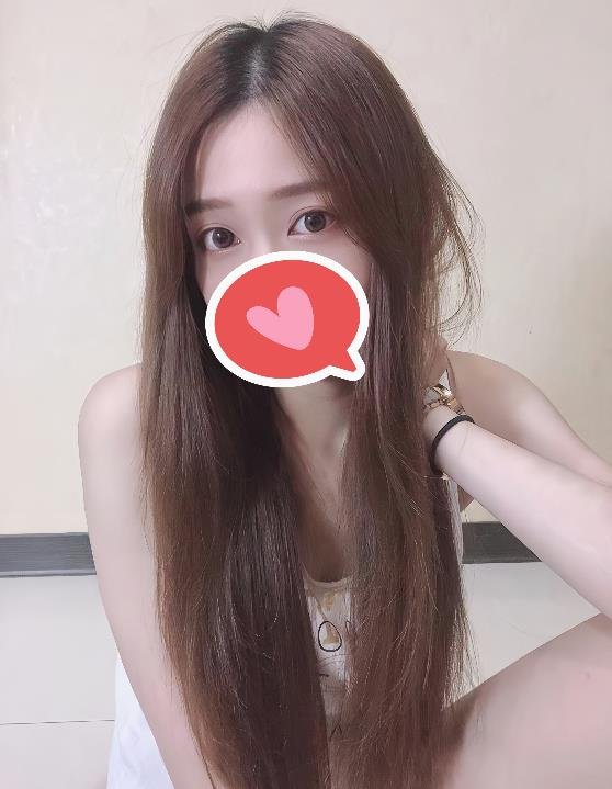 rA2tGiek9e57Ev7's profile picture. 人生要像花兒一樣綻放，溫柔又堅強