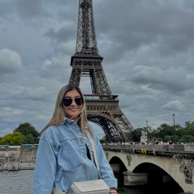 Emiliagarzaaaa's profile picture. 