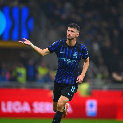 Danyinter91's profile picture. • L’ @Inter non è un club, è un sentimento. 🐍⭐️⭐️