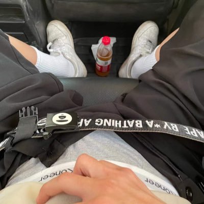 zhuzhuya1069's profile picture. 24 175 65 ｜喜粗硬 爱坐奸｜合适可约可联名 🪂 加V有🚪 私信请带照不回无效信息__不出号不卖号勿扰！！！原创互推～